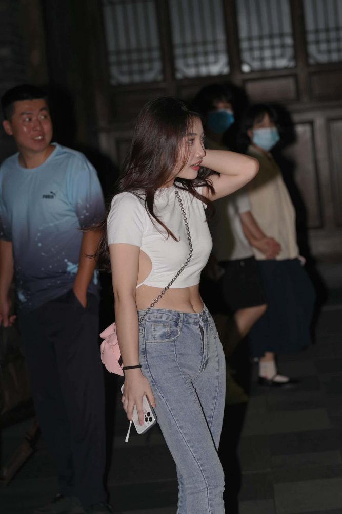 P0277 甜美动人喇叭牛仔裤【137P】1.98GB-素人网