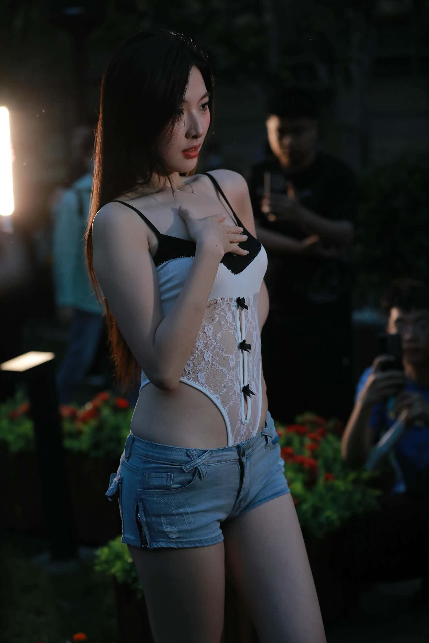 图片[1]-P0305 甜美牛仔短裤【125P】1.12GB-素人网