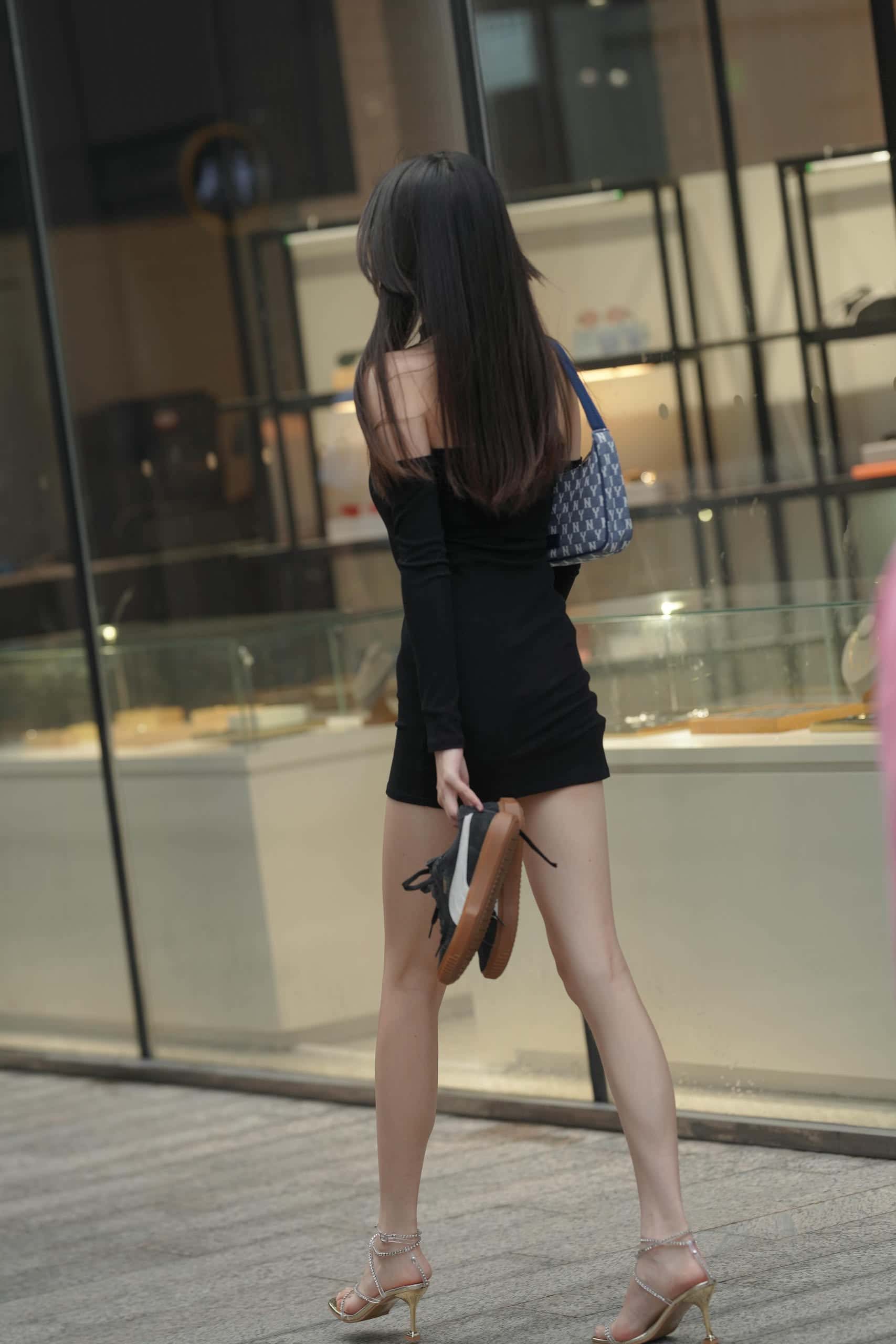 图片[1]-P0307 简约黑裙【75P】1.07GB-素人网