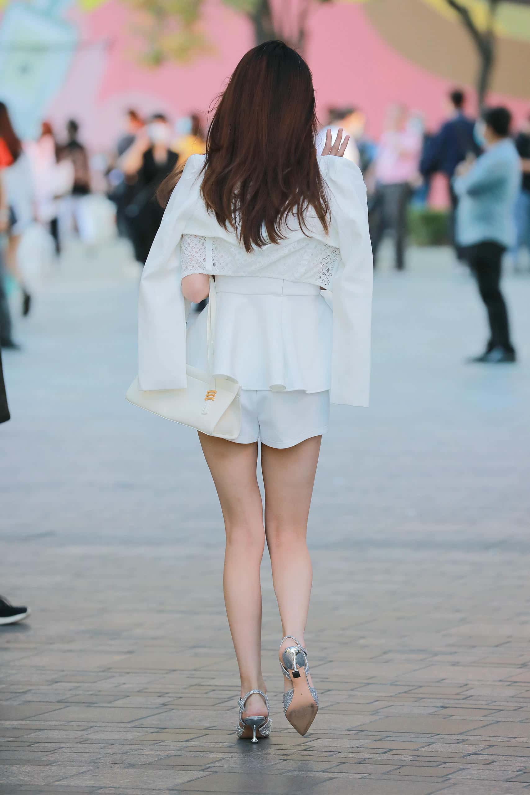 图片[2]-P0299 偶遇穿白裙高跟鞋的小姐姐【108P】1.2GB-素人网