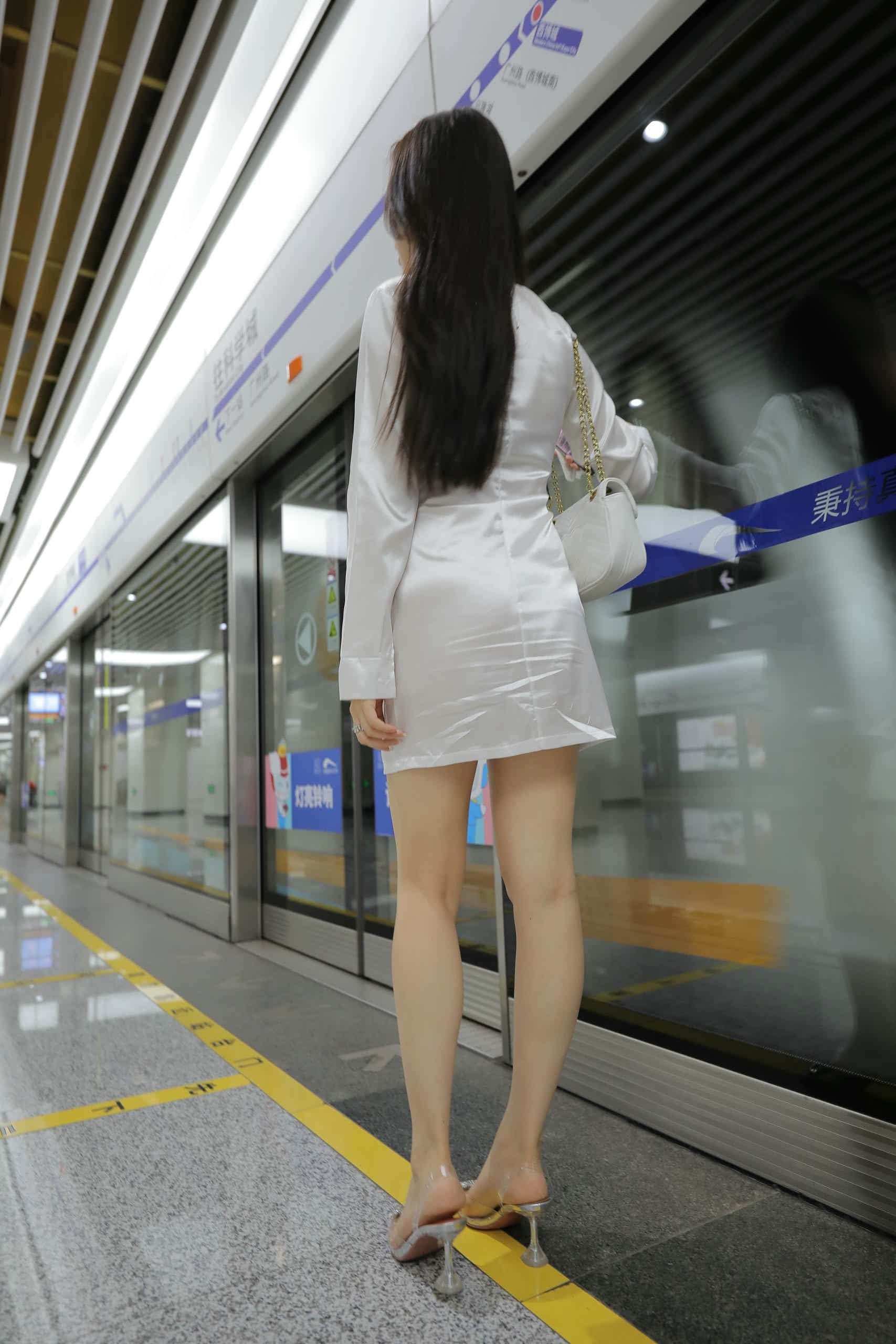 图片[3]-P0365 一个人的车展【668P12V】47.3GB-素人网